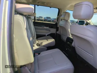 2022 Jeep Wagoneer Series III with VIN 1C4SJUDT3NS214428, listed as a Copart auction lot 74156484 with 19,571 mi miles and Non repairable. Bid and sale history available at DreamBid. Image 11.
