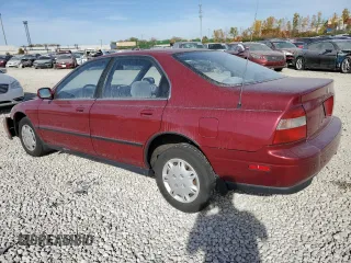 1995 Honda Accord LX with VIN JHMCD5638SC065579, listed as a Copart auction lot 77387234 with 166,575 mi miles and Salvage Title. Bid and sale history available at carsss.com. Image 2.