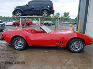 1968 Chevrolet Corvette z VIN 0000194678S415077, wystawiony jako IAAI lot #42422867 z przebiegiem 53 199 mil mil oraz . Historia ofert i sprzedaży dostępna na DreamBid. Obrazek 13.