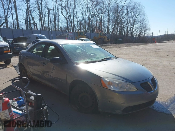 2007 Pontiac G6 1SV Value Leader with VIN 1G2ZF58B474193687, listed as a IAAI auction lot 41751844 with 185,093 mi miles. Bid and sale history available at carsss.com. Image 1.