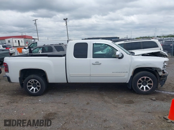 2009 Chevrolet Silverado 1500 LT with VIN 1GCEC29029Z267287, listed as a IAAI auction lot 41922651 with 235,636 mi miles. Bid and sale history available at carsss.com. Image 13.