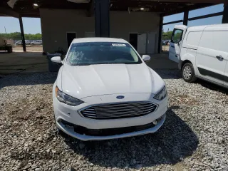 2017 Ford Fusion SE with VIN 3FA6P0H74HR391808, listed as a Copart auction lot 52087195 with 257,955 mi miles and Salvage title. Bid and sale history available at DreamBid. Image 5.