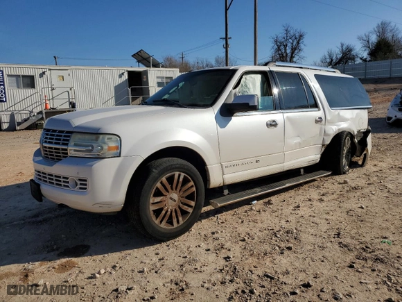 2010 Lincoln Navigator L with VIN 5LMJJ3H58AEJ11279, listed as a Copart auction lot 87475834 with 211,621 mi miles and Salvage Title. Bid and sale history available at carsss.com. Image 1.