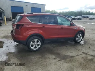 2015 Ford Escape SE with VIN 1FMCU9GX2FUB47068, listed as a Copart auction lot 54772975 with 97,348 mi miles and Salvage Title. Bid and sale history available at DreamBid. Image 3.