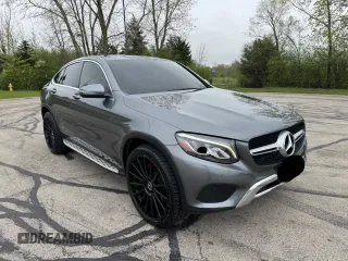 2018 Mercedes-Benz GLC 300 z VIN WDC0J4KB8JF352982, wystawiony jako Copart lot #56609555 z przebiegiem 111 502 mil mil oraz Czysty tytuł • Clean title. Historia ofert i sprzedaży dostępna na DreamBid. Obrazek 1.