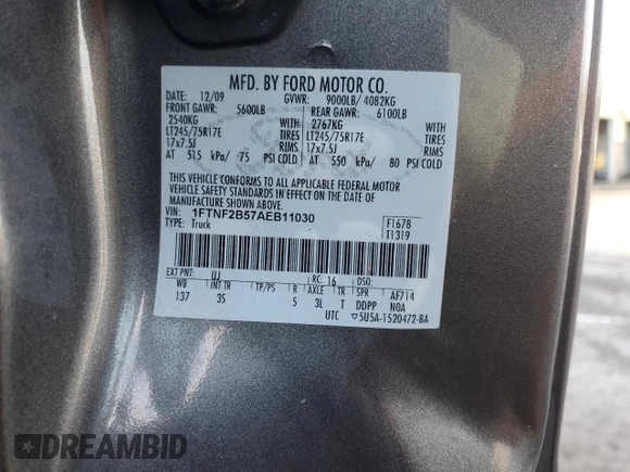 2010 Ford F-250 XL with VIN 1FTNF2B57AEB11030, listed as a Copart auction lot 84527444 with 59,922 mi miles and Salvage title. Bid and sale history available at DreamBid. Image 12.