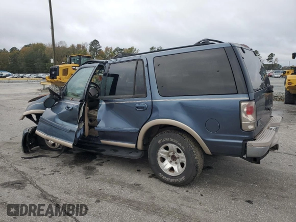 1998 Ford Expedition XLT with VIN 1FMRU17L6WLB49582, listed as a Copart auction lot 81042054 with 254,663 mi miles and Salvage Title. Bid and sale history available at carsss.com. Image 2.