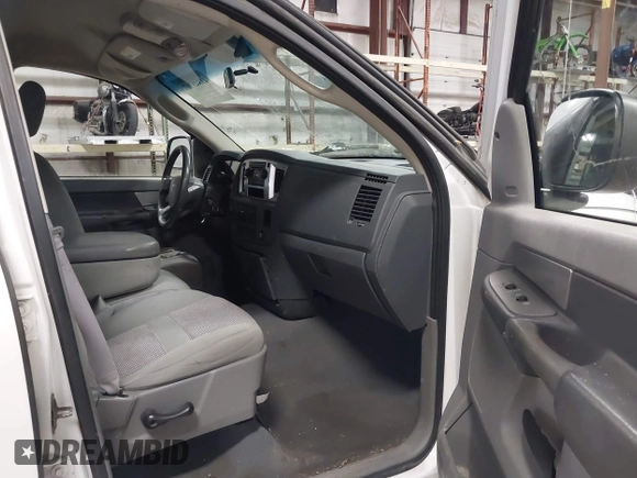 2008 Dodge 1500 SLT with VIN 1D7HU18NX8J120235, listed as a IAAI auction lot 41848707 with 168,281 mi miles. Bid and sale history available at carsss.com. Image 5.