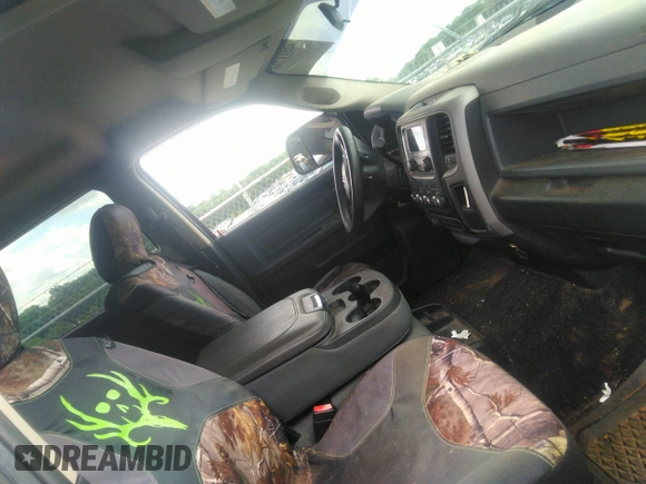 2015 Ram 2500 Tradesman с VIN 3C6UR5CL0FG708948, выставлен на аукционе IAAI как лот 42511733 с пробегом 90 885 миль миль и . История ставок и продаж доступна на DreamBid. Изображение 5.