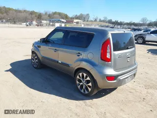 2013 Kia Soul + with VIN KNDJT2A65D7576335, listed as a IAAI auction lot 41629622 with 183,319 mi miles. Bid and sale history available at carsss.com. Image 3.