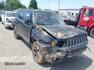 2023 Jeep Renegade Latitude with VIN ZACNJDB10PPP71320, listed as a IAAI auction lot 42174114 with 27,841 mi miles and . Bid and sale history available at carsss.com. Image 1.