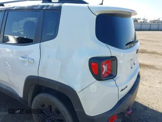 2018 Jeep Renegade Trailhawk with VIN ZACCJBCB7JPH42314, listed as a IAAI auction lot 41436327 with 77,834 mi miles. Bid and sale history available at carsss.com. Image 12.
