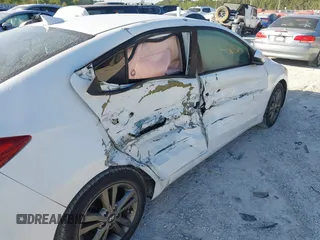 2018 Hyundai Elantra SEL with VIN 5NPD84LF1JH302368, listed as a IAAI auction lot 42070571 with 175,270 mi miles and . Bid and sale history available at DreamBid. Image 6.