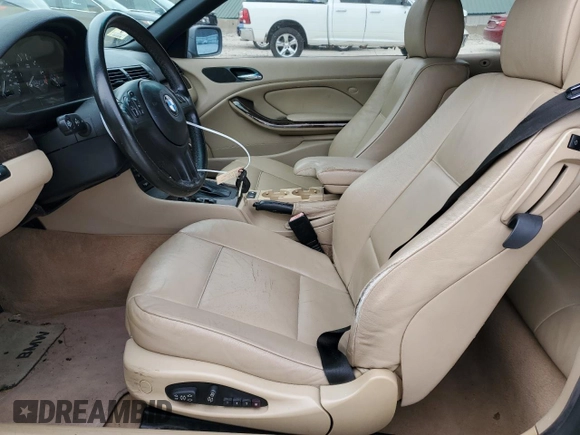 2004 BMW 3 Series 325Ci with VIN WBABW33424PL33995, listed as a Copart auction lot 41497235 with 105,138 mi miles and Clean Title. Bid and sale history available at carsss.com. Image 7.