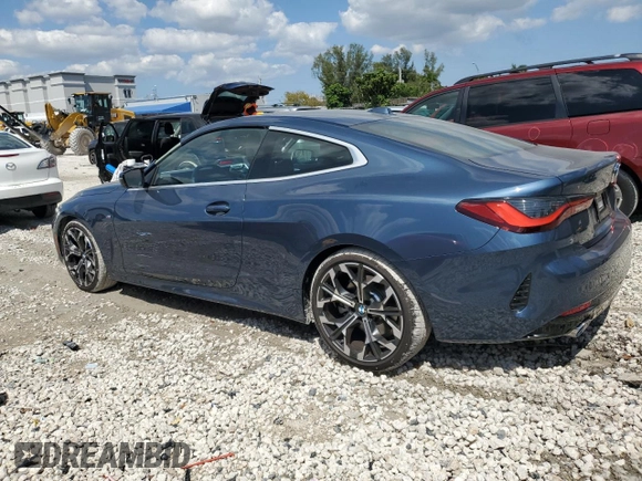 2025 BMW 4 Series 430i with VIN WBA43DA07SCU37586, listed as a Copart auction lot 52437105 with 812 mi miles and Salvage title. Bid and sale history available at DreamBid. Image 2.