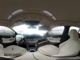 2020 Mercedes-Benz E 350 z VIN W1KZF8DB4LA826368, wystawiony jako IAAI lot #41449930 z przebiegiem 31 319 mil mil oraz . Historia ofert i sprzedaży dostępna na DreamBid. Obrazek 18.