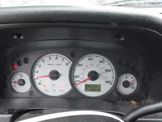 2004 Ford Escape Limited with VIN 1FMCU94164KA98160, listed as a IAAI auction lot 41574437 with 169,378 mi miles. Bid and sale history available at carsss.com. Image 7.