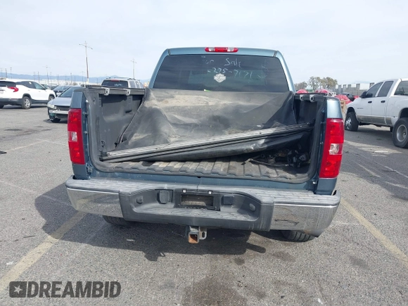 2009 Chevrolet Silverado 1500 LT with VIN 3GCEC23019G268472, listed as a IAAI auction lot 41663840 with 155,379 mi miles. Bid and sale history available at carsss.com. Image 17.