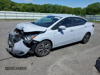 2024 Nissan Versa SV z VIN 3N1CN8EV6RL901684, wystawiony jako Copart lot #57582265 z przebiegiem 16 850 mil mil oraz Szkoda całkowita • Salvage title. Historia ofert i sprzedaży dostępna na DreamBid. Obrazek 1.