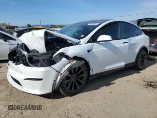 2022 Tesla Model X with VIN 7SAXCBE5XNF358319, listed as a Copart auction lot 50246555 with 12,863 mi miles and Salvage Title. Bid and sale history available at DreamBid. Image 1.
