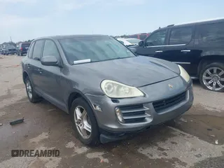 2010 Porsche Cayenne z VIN WP1AA2AP4ALA11946, wystawiony jako IAAI lot #41541830 z przebiegiem 229 331 mil mil oraz . Historia ofert i sprzedaży dostępna na DreamBid. Obrazek 1.
