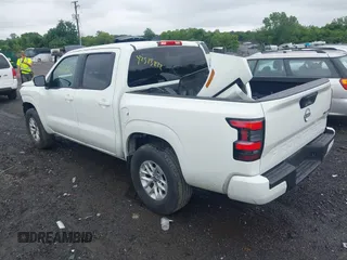 2024 Nissan Frontier S with VIN 1N6ED1EK0RN666847, listed as a IAAI auction lot 42513822 with 25,084 mi miles and . Bid and sale history available at DreamBid. Image 3.