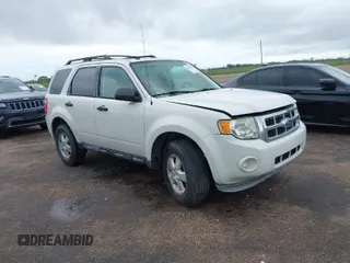 2012 Ford Escape XLT with VIN 1FMCU0D7XCKB62389, listed as a IAAI auction lot 40116180 with 1 mi miles. Bid and sale history available at carsss.com. Image 1.