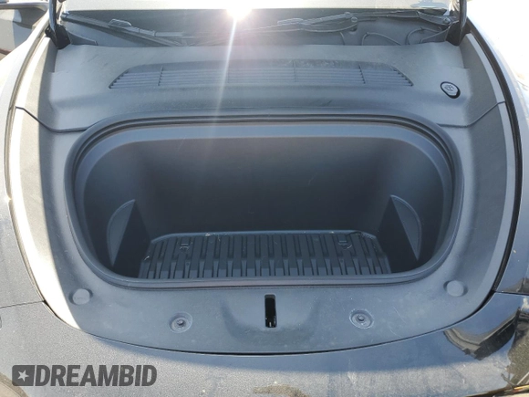 2024 Tesla Model Y Long Range with VIN 7SAYGDEE0RF123793, listed as a Copart auction lot 57177305 with 20,053 mi miles and Salvage title. Bid and sale history available at DreamBid. Image 12.