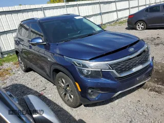 2021 Kia Seltos EX z VIN KNDERCAA6M7040987, wystawiony jako Copart lot #71797164 z przebiegiem 73 955 mil mil oraz Nie do naprawy • Non repairable. Historia ofert i sprzedaży dostępna na DreamBid. Obrazek 4.