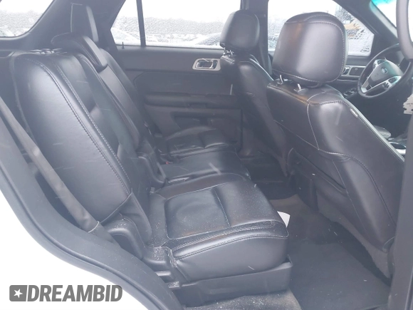 2014 Ford Explorer XLT with VIN 1FM5K7D85EGB32187, listed as a IAAI auction lot 41288259 with 237,289 mi miles. Bid and sale history available at carsss.com. Image 8.