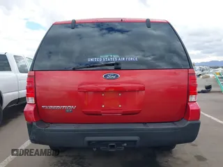 2003 Ford Expedition Special Service with VIN 1FMPU15L13LC23836, listed as a IAAI auction lot 41773865 with 129,696 mi miles. Bid and sale history available at carsss.com. Image 16.