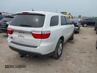 2013 Dodge Durango SXT z VIN 1C4RDHAG4DC598250, wystawiony jako IAAI lot #42076002 z przebiegiem 104 701 mil mil oraz . Historia ofert i sprzedaży dostępna na DreamBid. Obrazek 4.