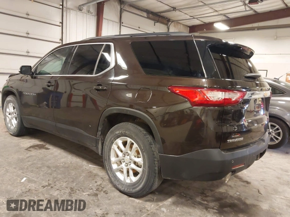 2019 Chevrolet Traverse LT Cloth z VIN 1GNERGKW1KJ158891, wystawiony jako IAAI lot #41996781 z przebiegiem 90 252 mil mil oraz . Historia ofert i sprzedaży dostępna na DreamBid. Obrazek 3.
