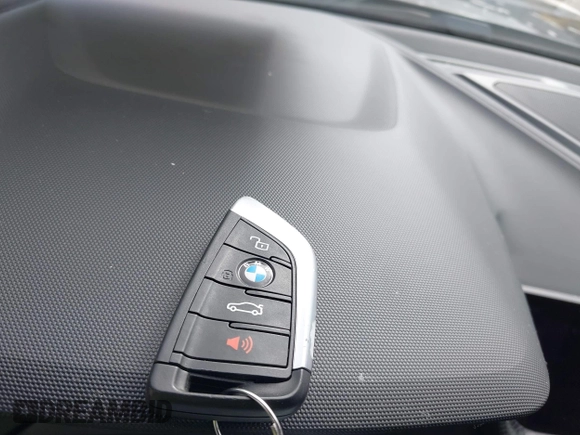 2021 BMW 2 Series 228i with VIN WBA53AK09M7H83705, listed as a IAAI auction lot 42507193 with 82,055 mi miles and . Bid and sale history available at DreamBid. Image 11.