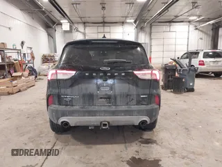 2020 Ford Escape Titanium с VIN 1FMCU9J95LUB09095, выставлен на аукционе IAAI как лот 41648235 с пробегом 68 474 миль миль и . История ставок и продаж доступна на DreamBid. Изображение 17.