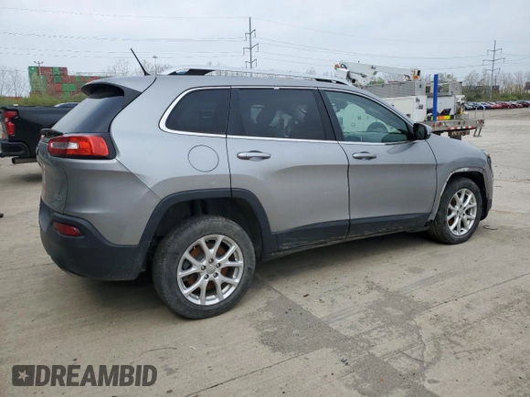 2015 Jeep Cherokee Latitude with VIN 1C4PJLCS7FW539800, listed as a Copart auction lot 53125525 with 127,825 mi miles and Clean Title. Bid and sale history available at carsss.com. Image 3.