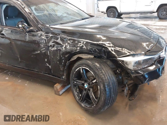 2015 BMW 3 Series 320i xDrive with VIN WBA3C3C56FK203031, listed as a IAAI auction lot 41012182 with 83,611 mi miles and . Bid and sale history available at DreamBid. Image 17.