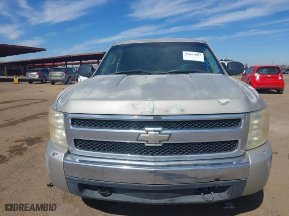 2007 Chevrolet Silverado 1500 Work Truck with VIN 1GCEC19C17Z610804, listed as a IAAI auction lot 41652687 with 333,312 mi miles. Bid and sale history available at carsss.com. Image 12.