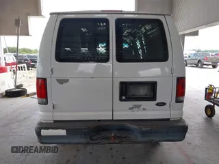 2008 Ford Econoline Cargo Commercial z VIN 1FTNE24L98DB60406, wystawiony jako IAAI lot #42346595 z przebiegiem 263 736 mil mil oraz . Historia ofert i sprzedaży dostępna na DreamBid. Obrazek 16.