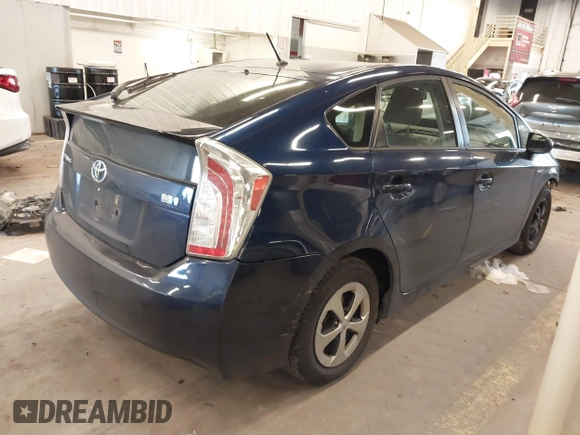2013 Toyota Prius One with VIN JTDKN3DU8D1730070, listed as a IAAI auction lot 41831762 with 186,192 mi miles. Bid and sale history available at carsss.com. Image 4.