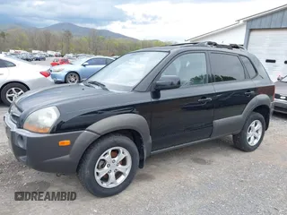 2009 Hyundai Tucson Limited with VIN KM8JN12D59U982332, listed as a IAAI auction lot 42044446 with 172,215 mi miles. Bid and sale history available at carsss.com. Image 6.
