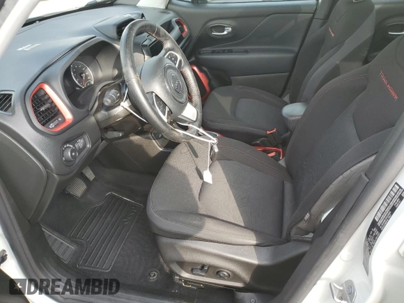 2020 Jeep Renegade Trailhawk with VIN ZACNJBC19LPL09240, listed as a Copart auction lot 52803075 with 70,698 mi miles and Non repairable. Bid and sale history available at DreamBid. Image 7.