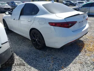 2019 Alfa Romeo Giulia z VIN ZARFAMAN2K7621023, wystawiony jako IAAI lot #41896048 z przebiegiem Nie podano mil oraz . Historia ofert i sprzedaży dostępna na DreamBid. Obrazek 3.