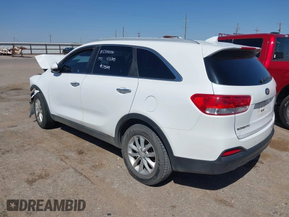 2017 Kia Sorento LX z VIN 5XYPG4A34HG250888, wystawiony jako IAAI lot #41993205 z przebiegiem 58 317 mil mil oraz . Historia ofert i sprzedaży dostępna na DreamBid. Obrazek 3.