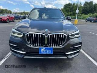 2022 BMW X5 xDrive40i с VIN 5UXCR6C09N9K62098, выставлен на аукционе Copart как лот 64471545 с пробегом 70 161 миль миль и Чистый • Clean title. История ставок и продаж доступна на DreamBid. Изображение 2.