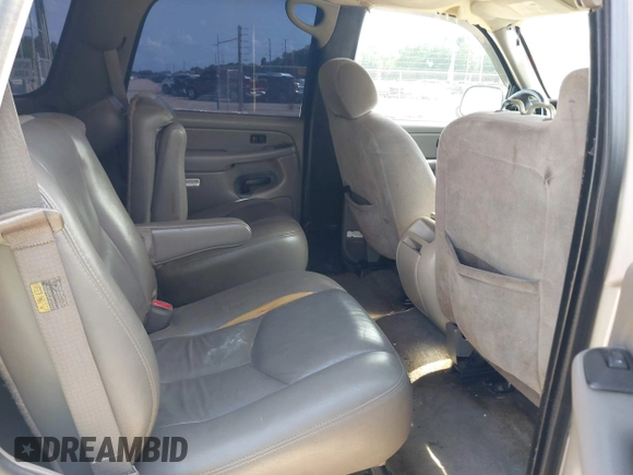 2004 GMC Yukon SLE z VIN 1GKEC13V44R175383, wystawiony jako IAAI lot #42155877 z przebiegiem 303 482 mil mil oraz . Historia ofert i sprzedaży dostępna na DreamBid. Obrazek 8.