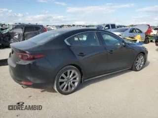 2021 Mazda 3 Preferred with VIN JM1BPBCL8M1340051, listed as a Copart auction lot 70929784 with 26,055 mi miles and Salvage Title. Bid and sale history available at DreamBid. Image 3.