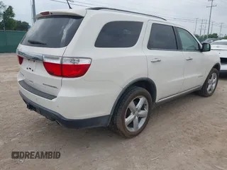 2011 Dodge Durango Citadel z VIN 1D4SD5GTXBC663963, wystawiony jako IAAI lot #42163491 z przebiegiem 188 277 mil mil oraz . Historia ofert i sprzedaży dostępna na DreamBid. Obrazek 4.