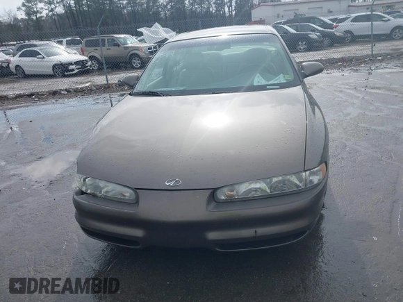 2000 Oldsmobile Intrigue GLS z VIN 1G3WX52H9YF131166, wystawiony jako IAAI lot #41527895 z przebiegiem 104 534 mil mil oraz . Historia ofert i sprzedaży dostępna na DreamBid. Obrazek 12.