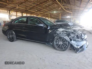 2019 Mercedes-Benz C 300 z VIN 55SWF8DB1KU296703, wystawiony jako Copart lot #76256964 z przebiegiem 45 363 mil mil oraz Tytuł czysty. Historia ofert i sprzedaży dostępna na DreamBid. Obrazek 4.